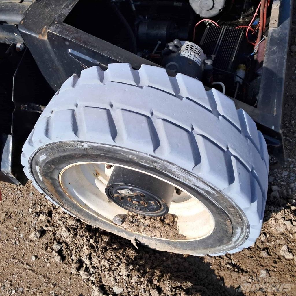 Snorkel A 46 J E رافعات سلة مفصلية