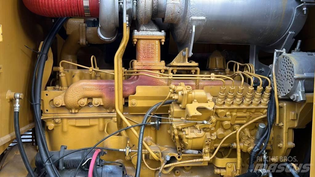 CAT 140 G معدات تمهيد الطرق