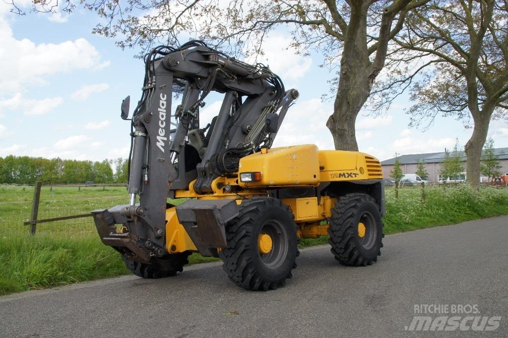 Mecalac 12 MXT حفارات بعجل