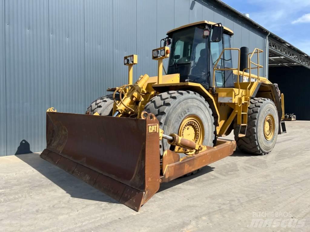CAT 824H بلدوزرات بعجلات