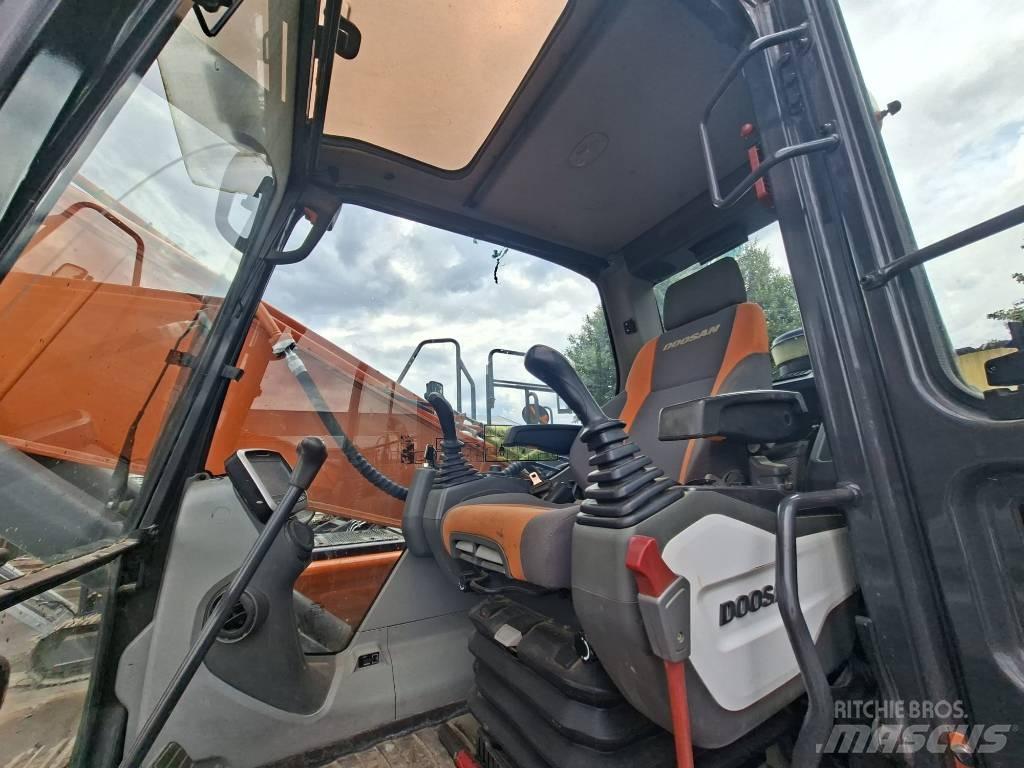 Doosan DX225LC-5 حفارات زحافة