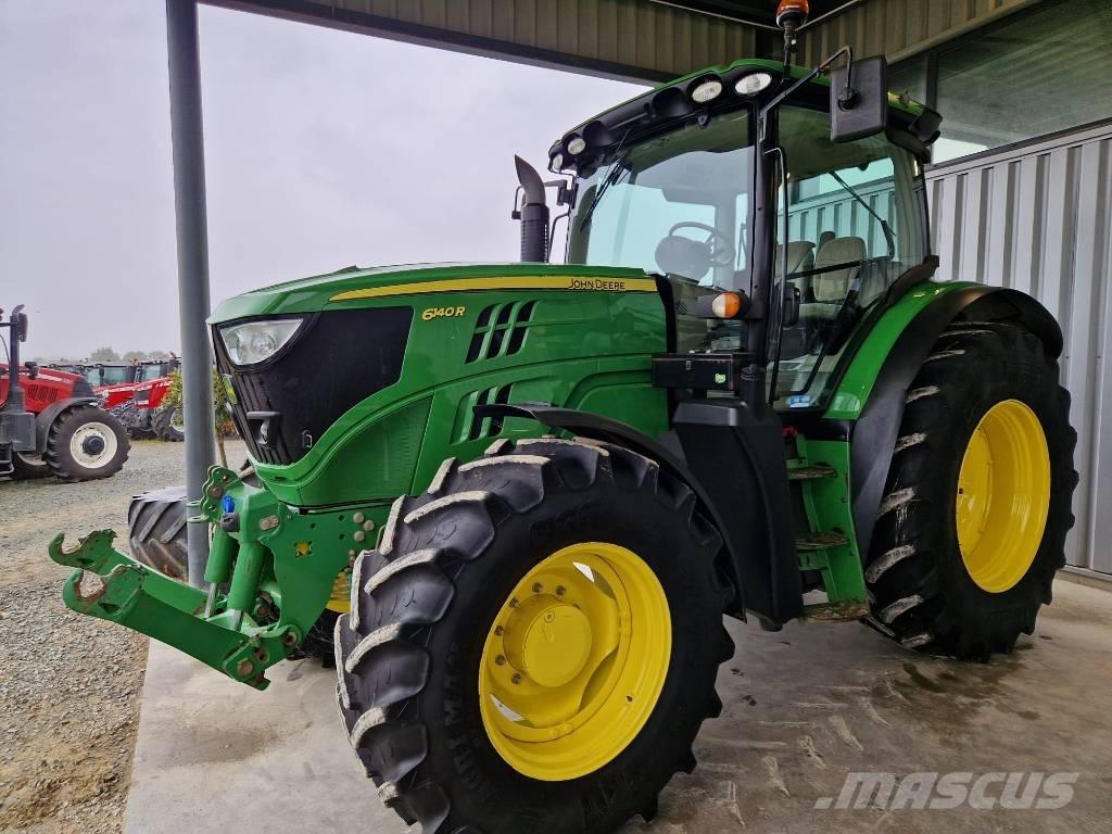 John Deere 6140 R الجرارات