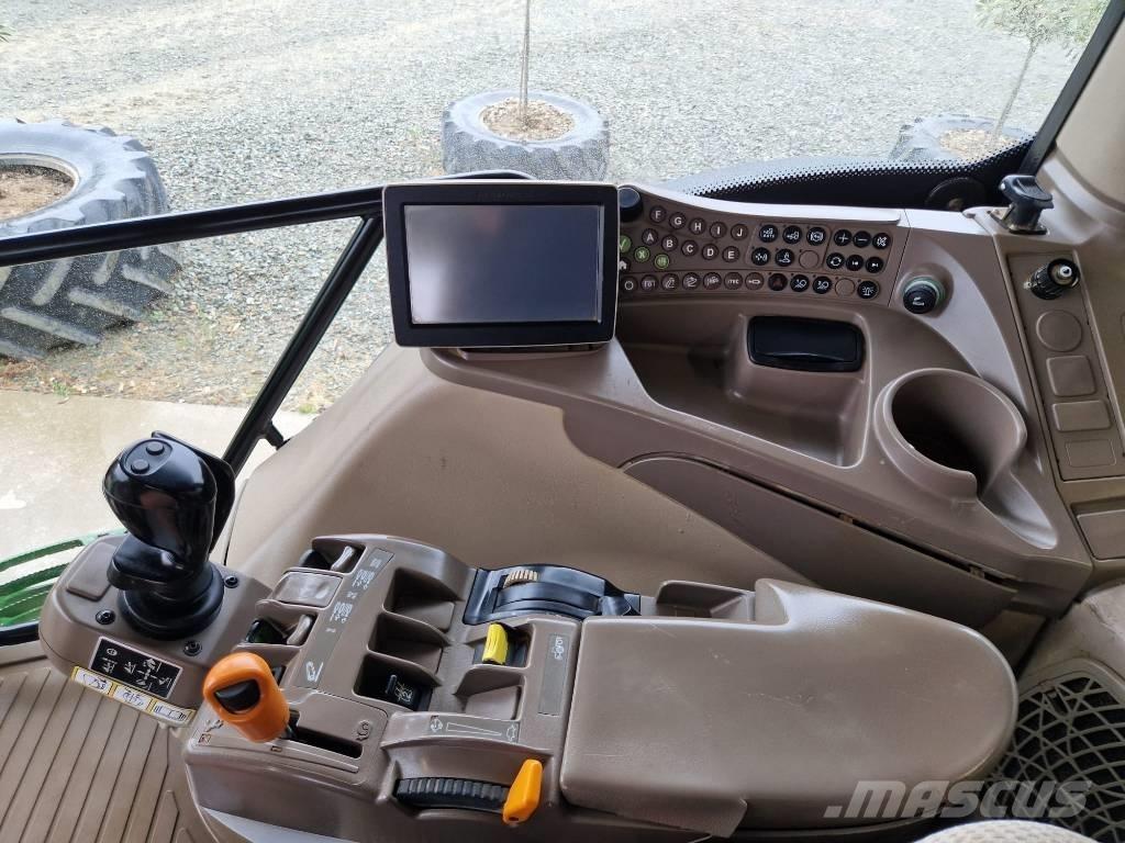 John Deere 6140 R الجرارات