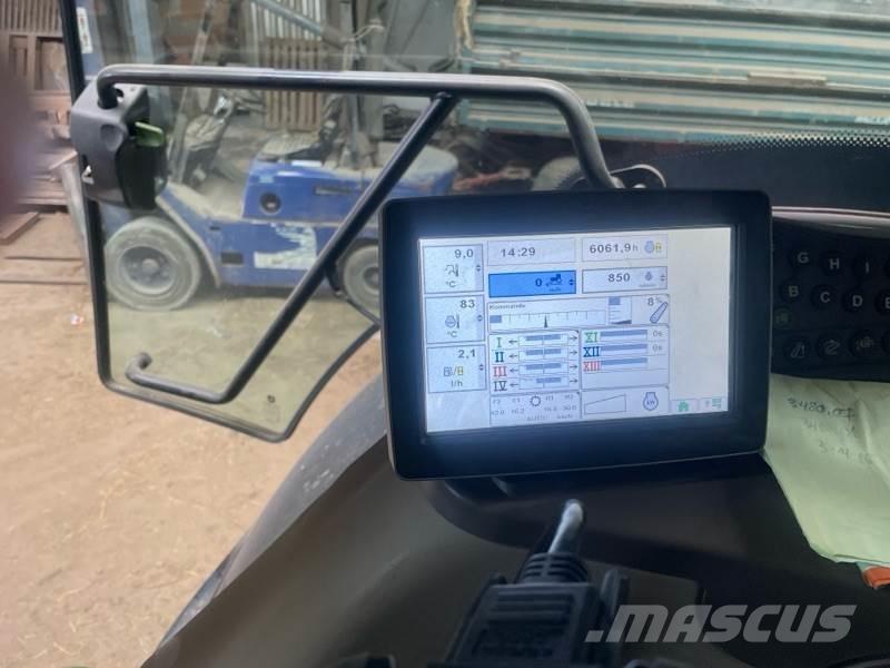 John Deere 6170R الجرارات
