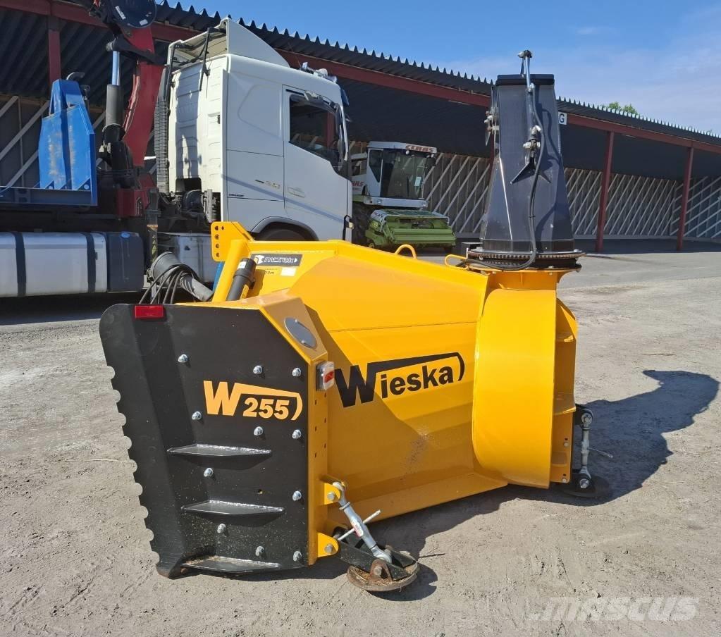 Wieska 255 ماكينات أخرى لتجهيز الأراضي