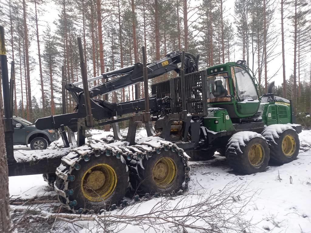 John Deere 1210 E شاحنات