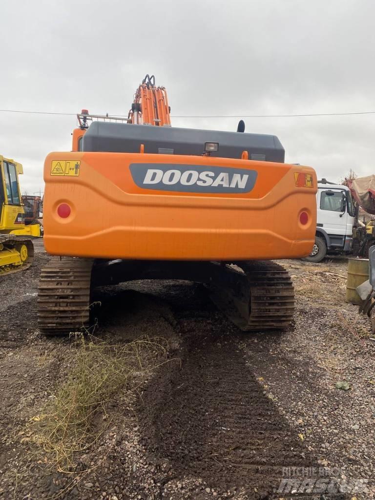 Doosan DX 340 LCA حفارات زحافة