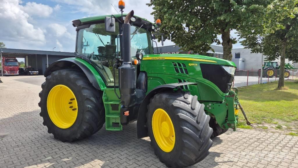 John Deere 6155 R الجرارات