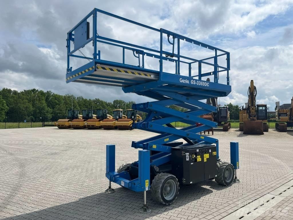 Genie GS 3369 DC رافعات مقصية الشكل