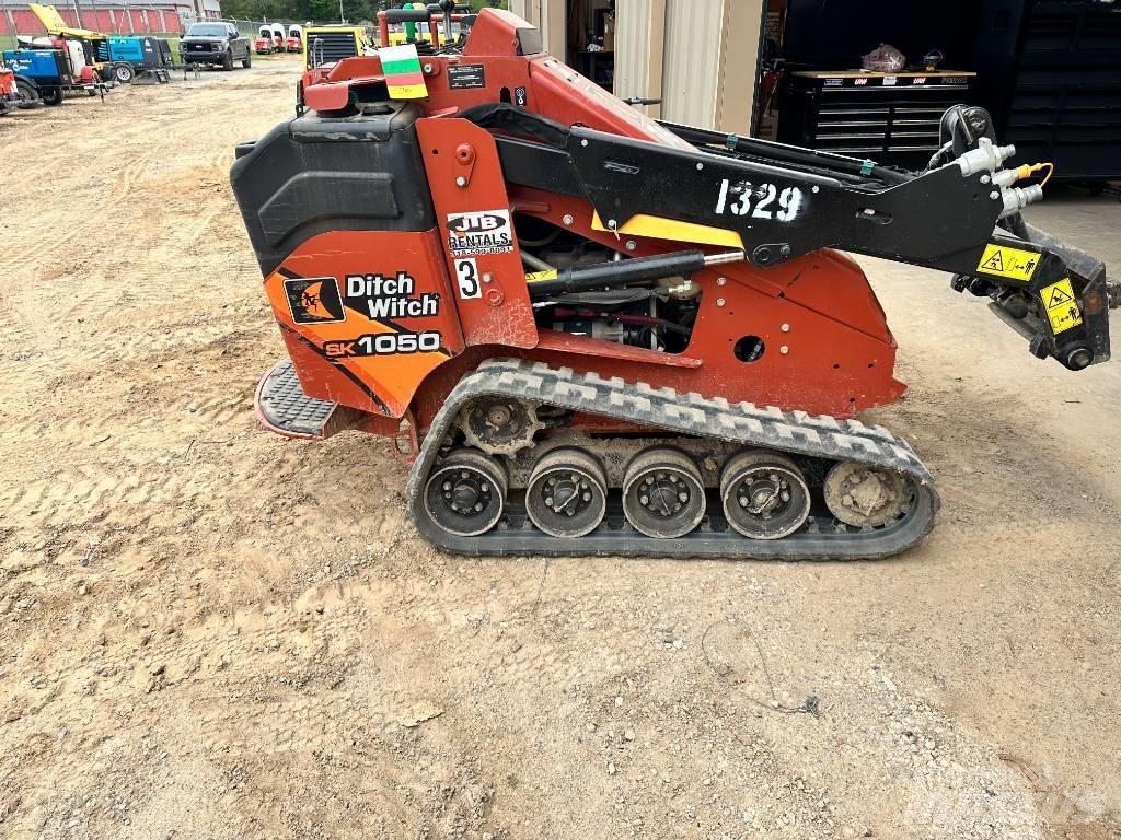 Ditch Witch sk 1050 لوادر انزلاقية التوجيه