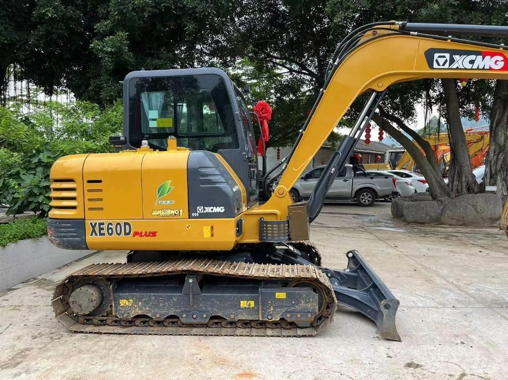 XCMG XE 55 DA حفارات زحافة