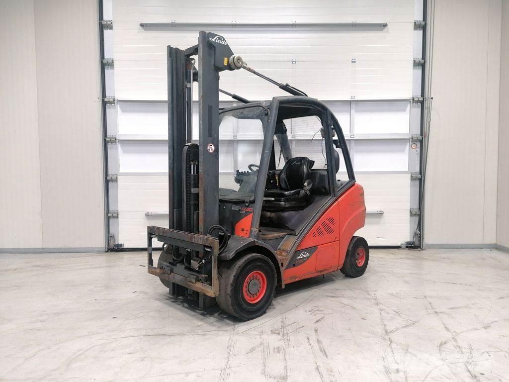 Linde H30D-02 شاحنات الديزل