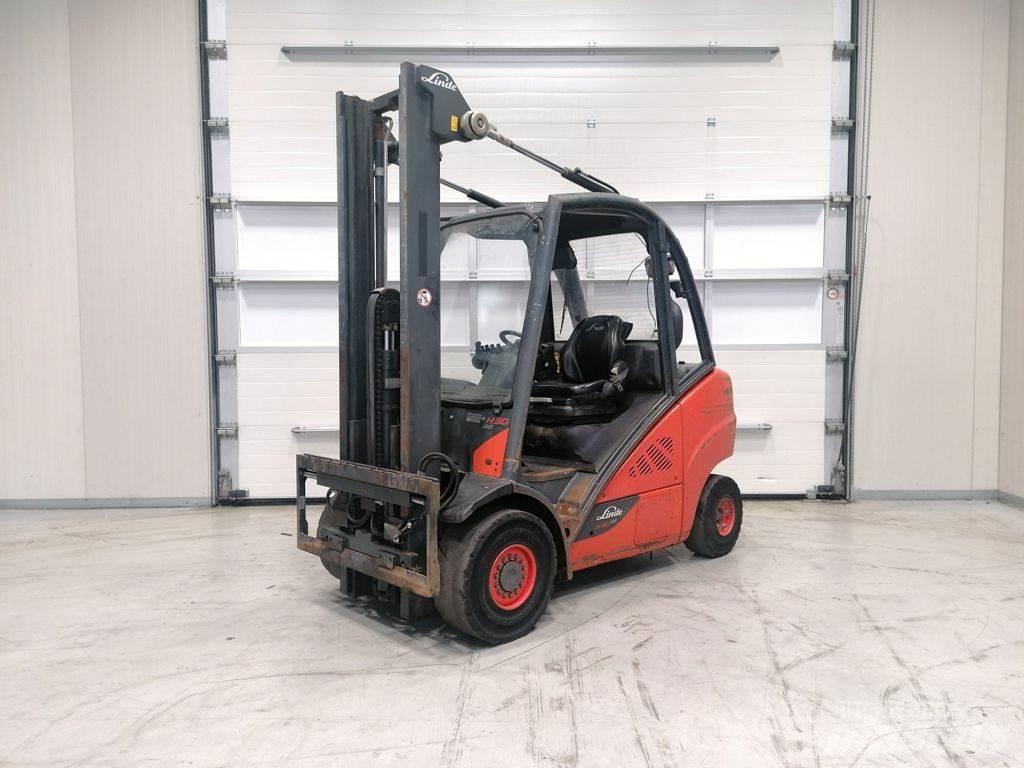 Linde H30D-02 شاحنات الديزل