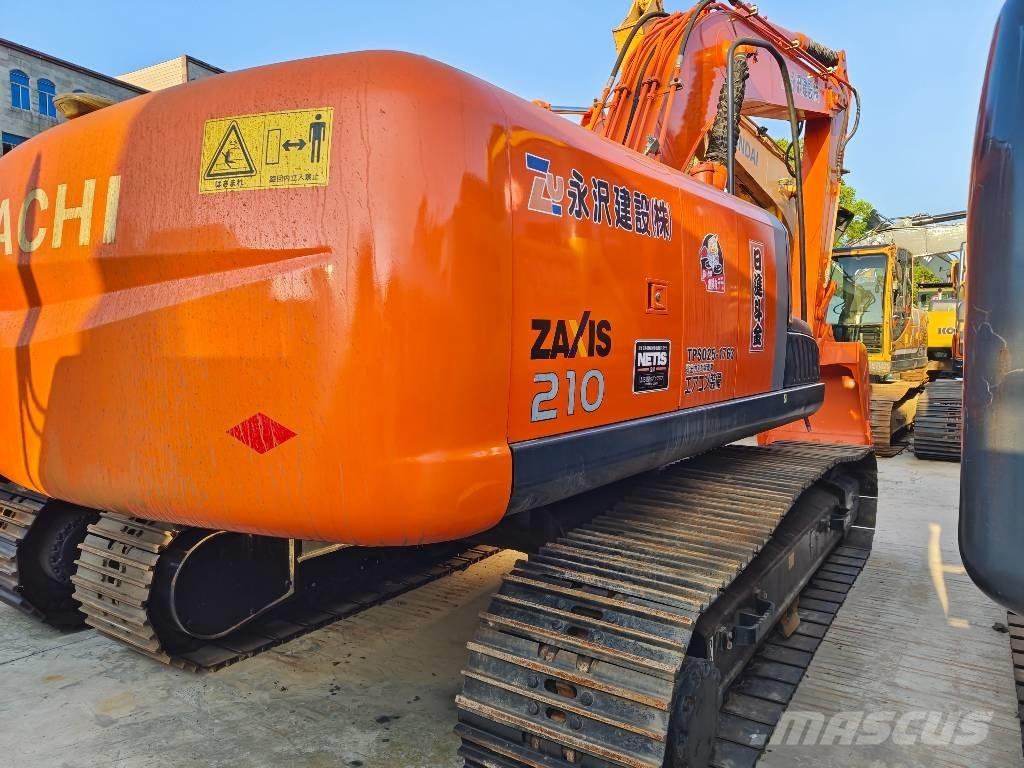 Hitachi ZX 210 حفارات زحافة