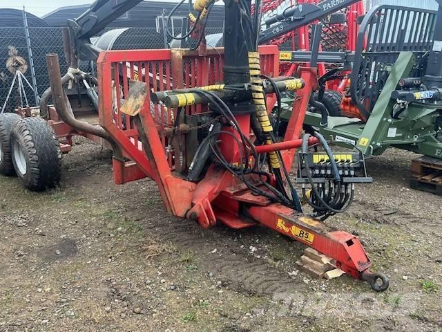 KTS Huggarvagn 8,5T مقطورات أخرى