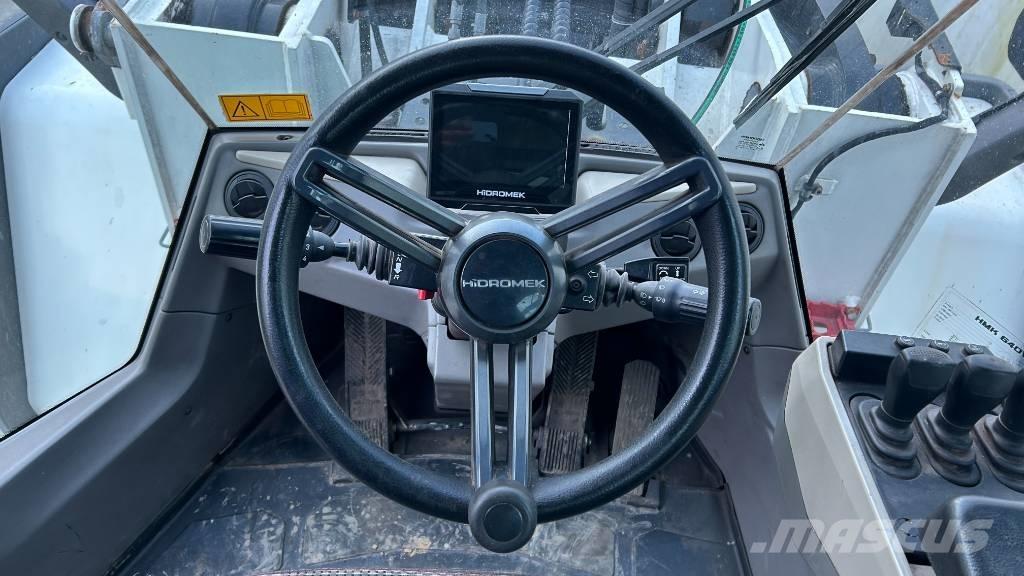 Hidromek HMK 640 WL بلدوزرات بعجلات