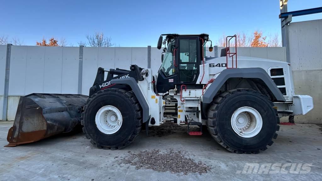 Hidromek HMK 640 WL بلدوزرات بعجلات