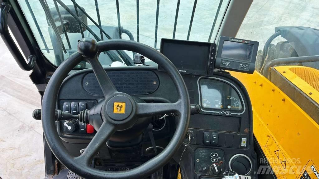 JCB 531-70 مناولات متداخلة