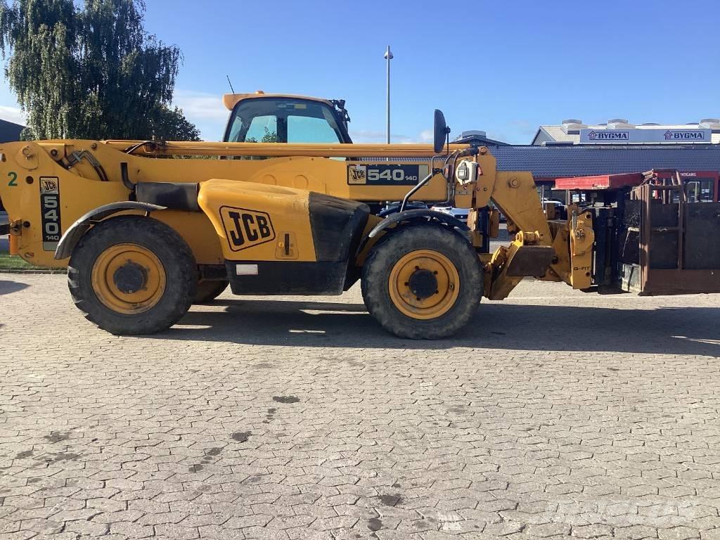 JCB 540-140 مناولات متداخلة