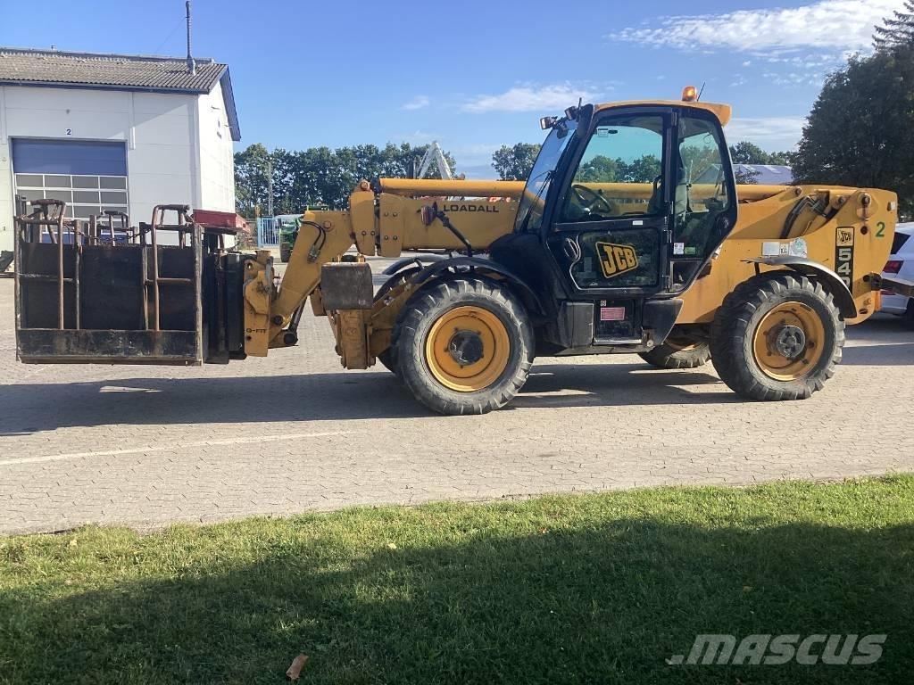 JCB 540-140 مناولات متداخلة