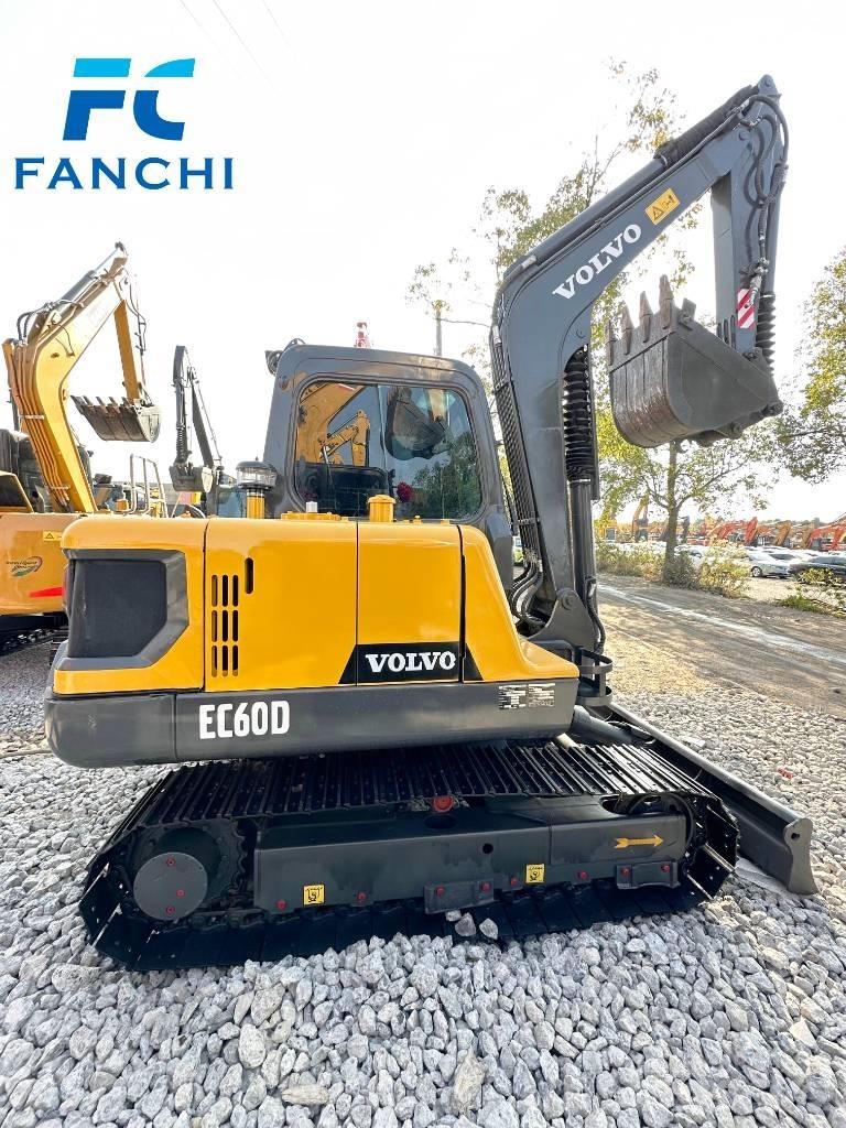 Volvo ec60 حفارات زحافة