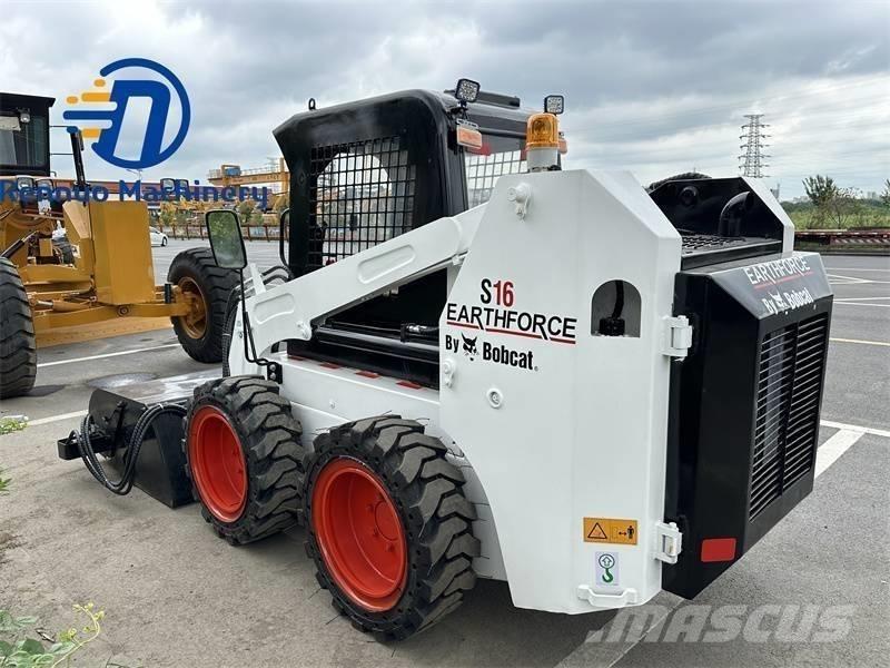 Bobcat S 16 لوادر انزلاقية التوجيه