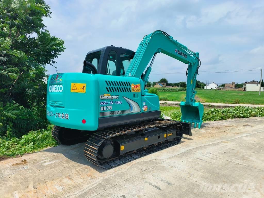Kobelco SK 75 حفارات وسط 7 طن - 12 طن