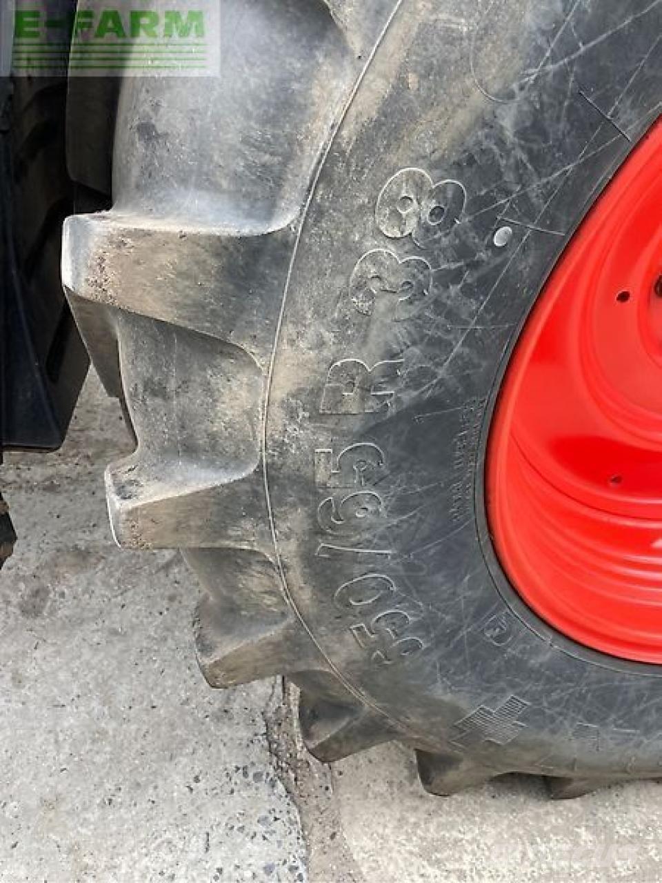 CLAAS arion 610 الجرارات