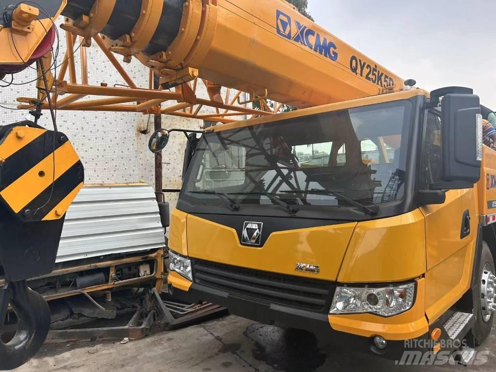 XCMG QY 25 K5D رافعات صالحة لكل أنواع الطرق