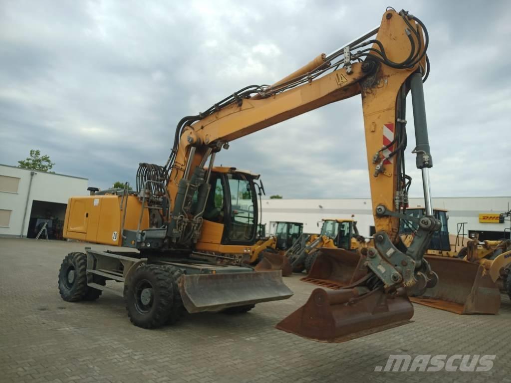 Liebherr A 924 حفارات بعجل