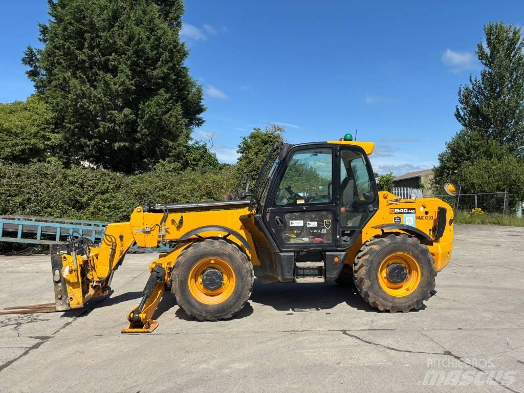 JCB 540-140 مناولات متداخلة