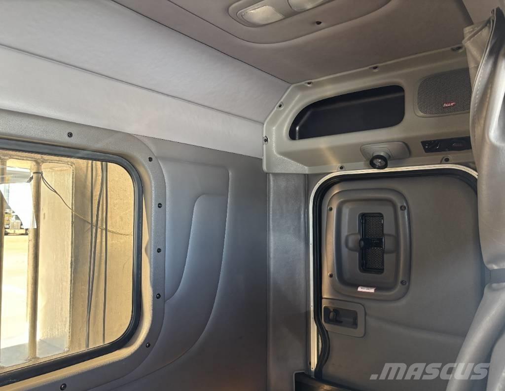 Peterbilt 389 وحدات الجر