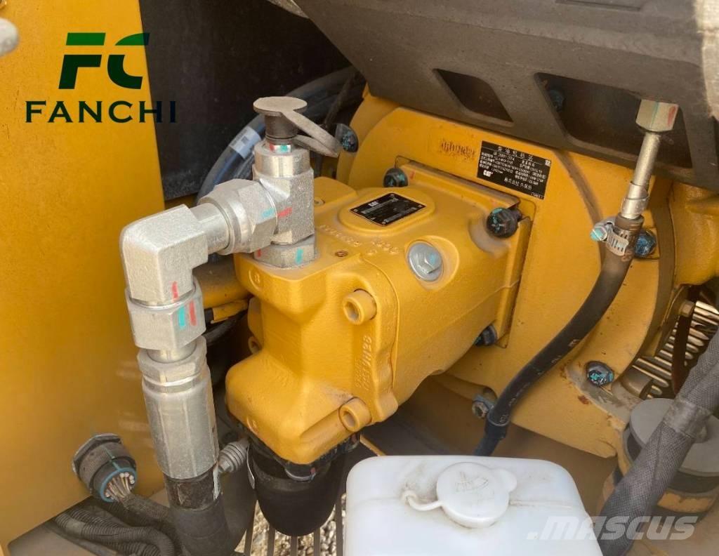 CAT 306 حفارات زحافة