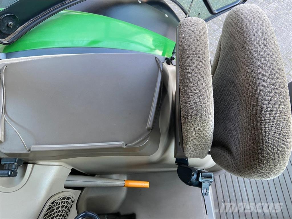 John Deere 6210R الجرارات