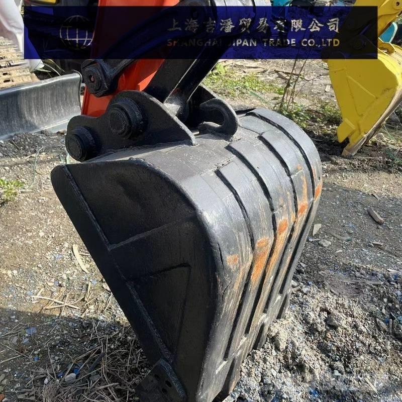 Kubota U 40 حفارات زحافة