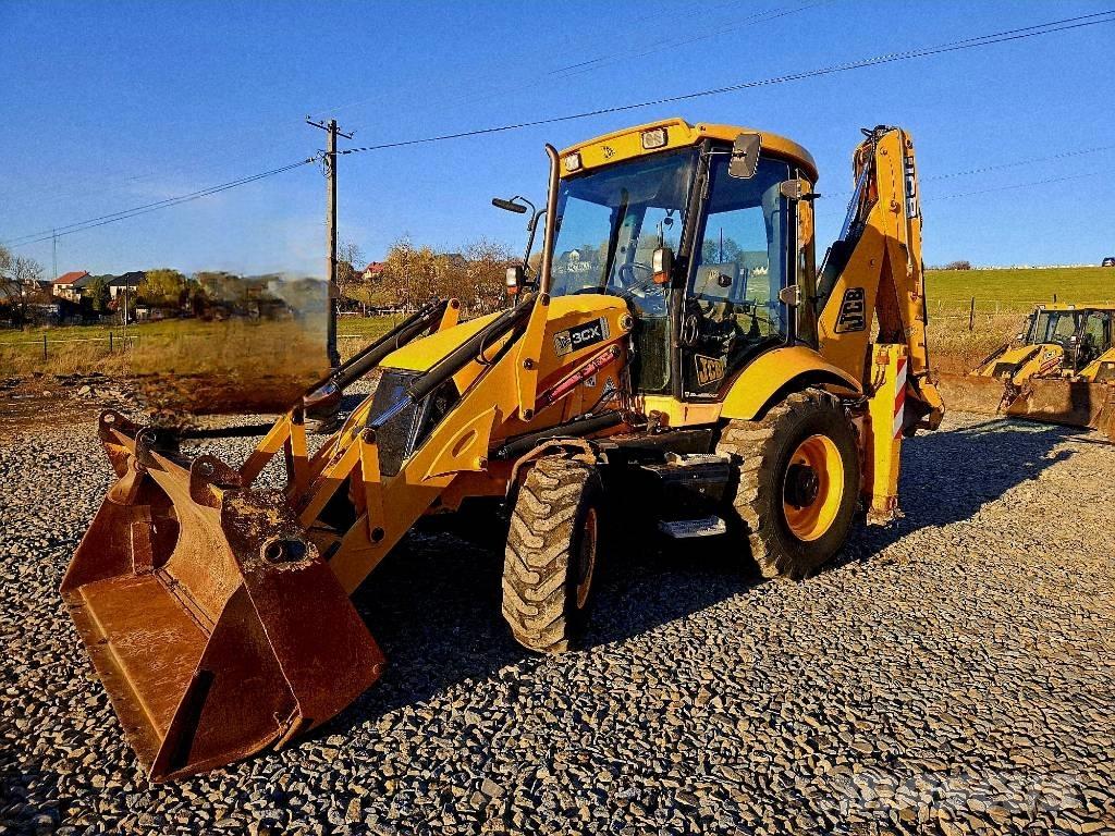 JCB 3CX لوادر ذات جرافات عكسية