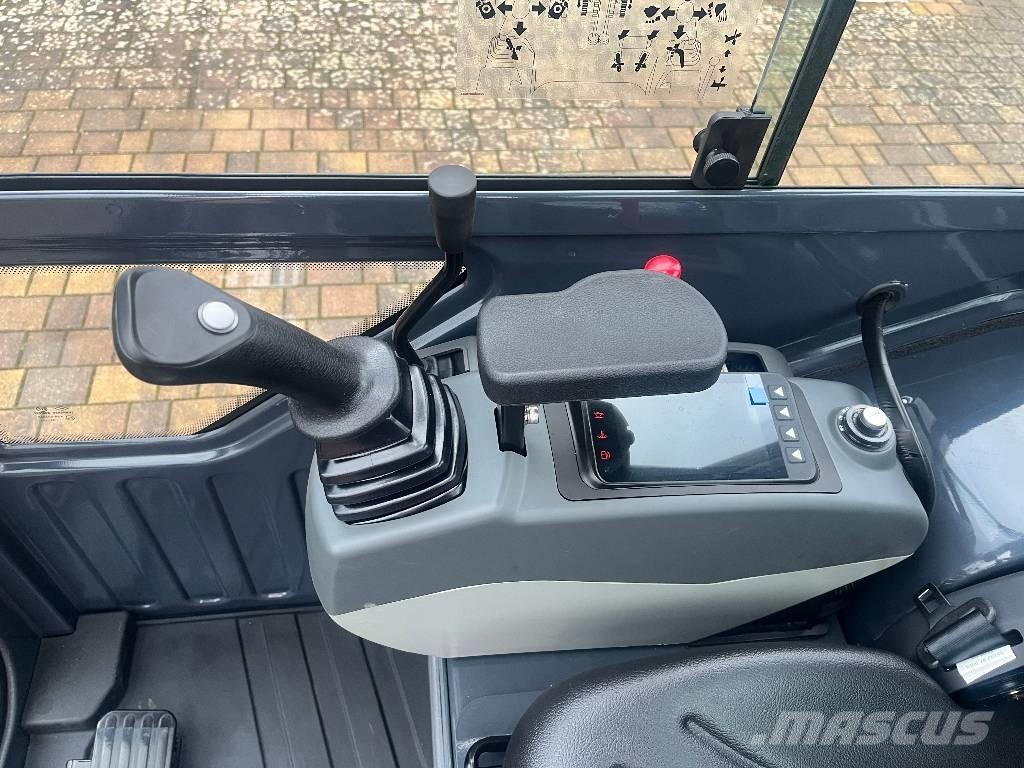 Atlas AC 17 F حفارات صغيرة أقل من 7 طن (حفارات صغيرة)