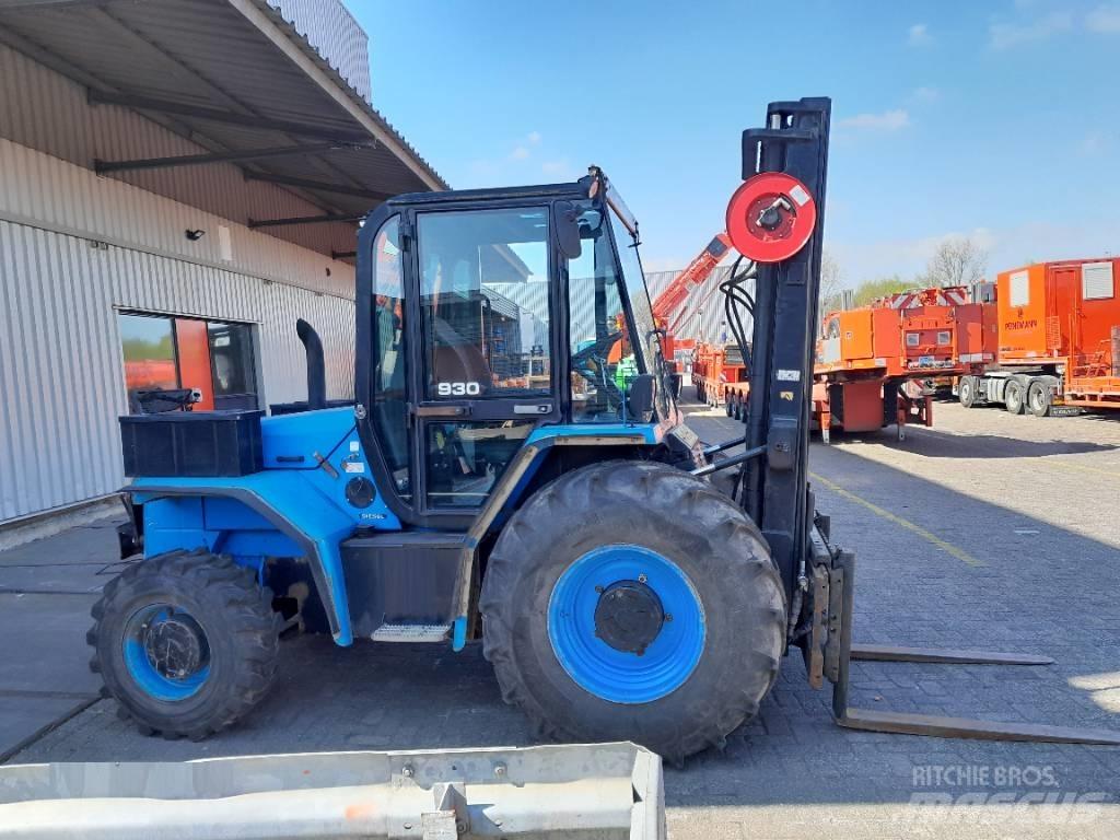 JCB 930-4/55 شاحنات الطرق الوعرة