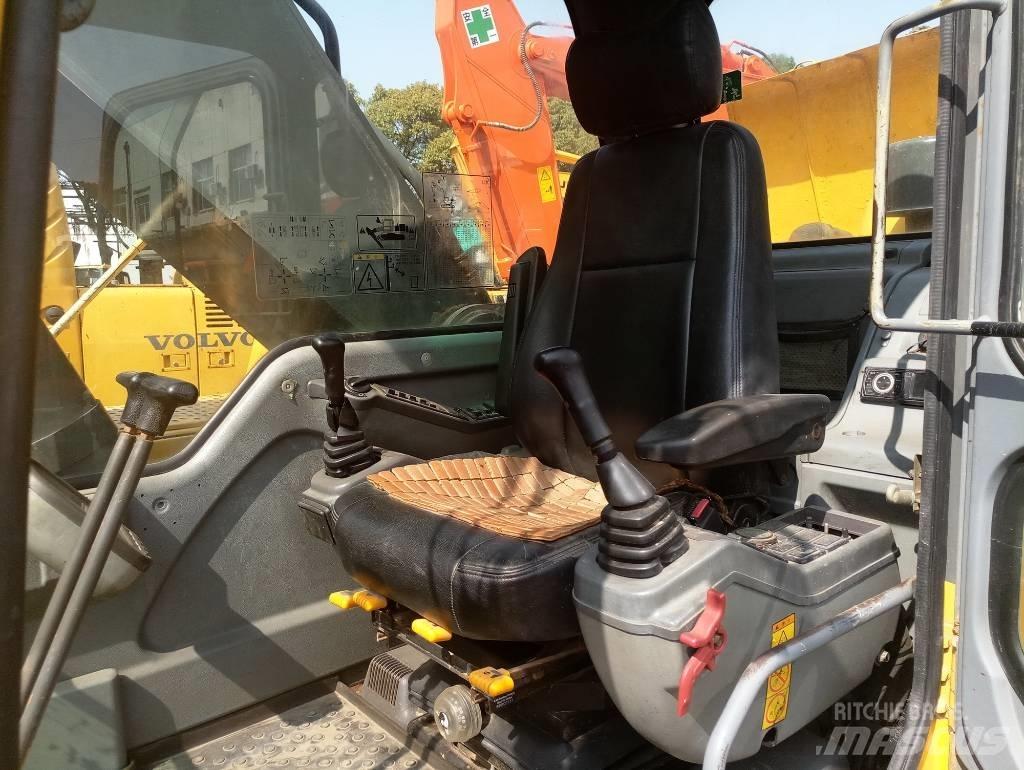 Volvo EC 290 B LC حفارات زحافة
