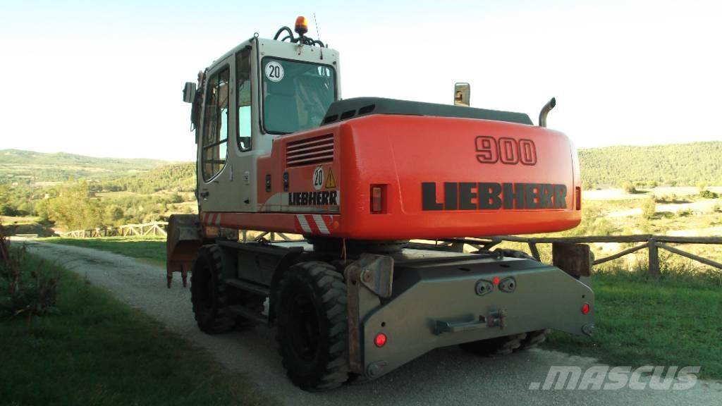 Liebherr A 900 C حفارات بعجل