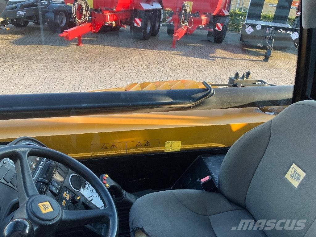 JCB 535-95 معدات مناولة لأغراض الزراعة