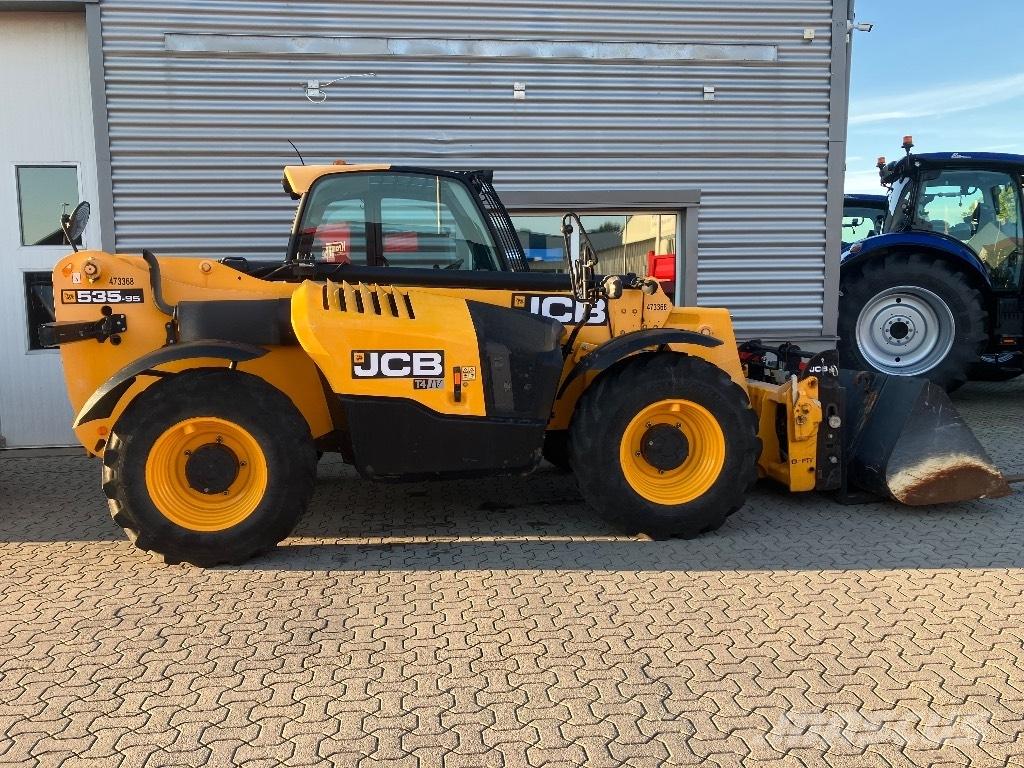 JCB 535-95 معدات مناولة لأغراض الزراعة
