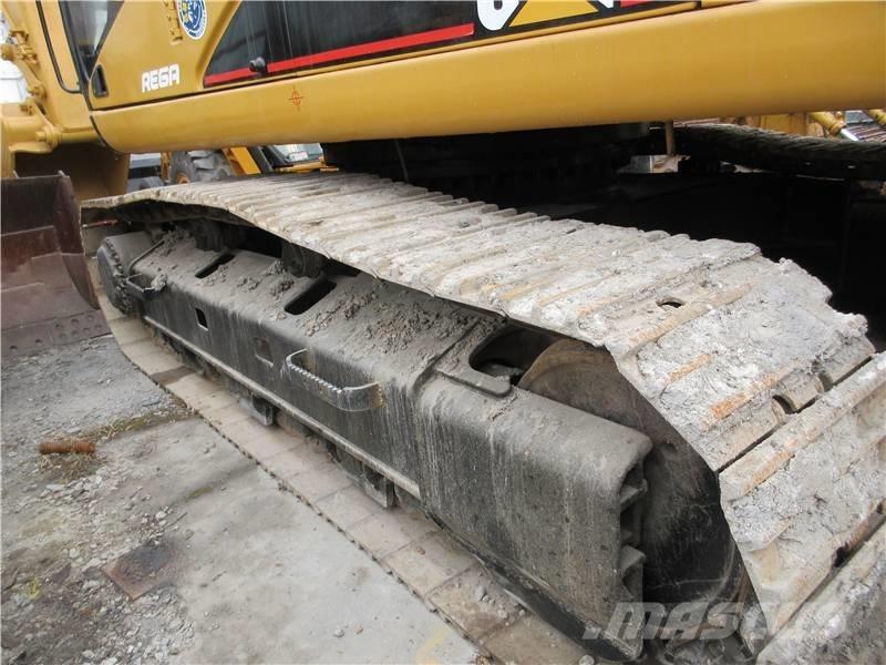 CAT 330 C حفارات زحافة