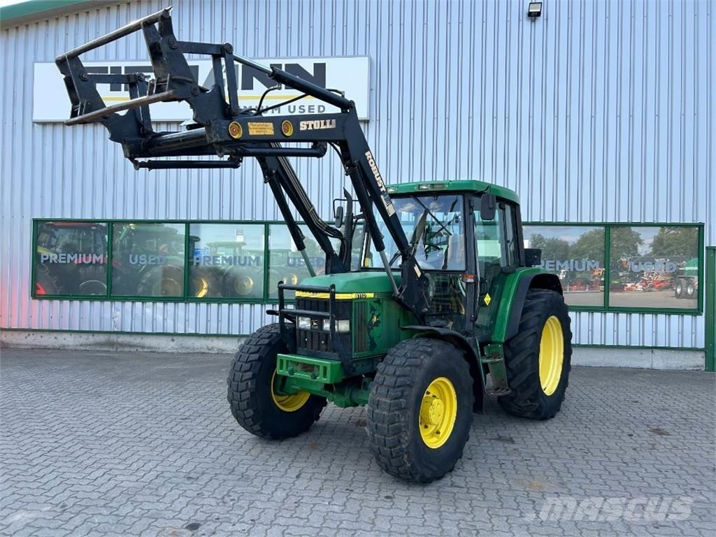 John Deere 6110 الجرارات
