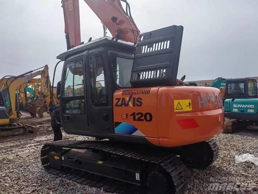 Hitachi ZX 120 حفارات وسط 7 طن - 12 طن