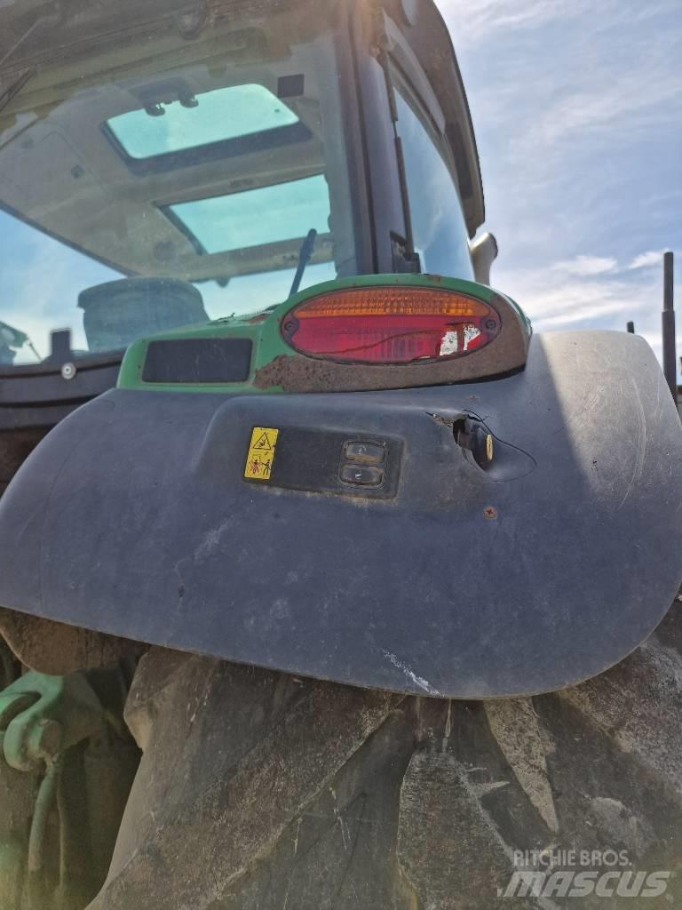 John Deere 6140 R الجرارات