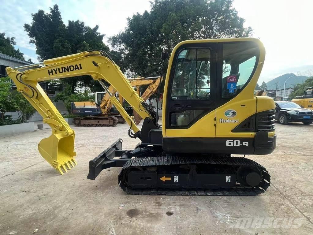 Hyundai R60-9 حفارات زحافة