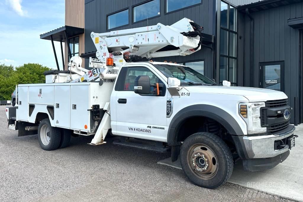 Ford F 550 XL SD المنصات الهوائية المثبتة على شاحنة