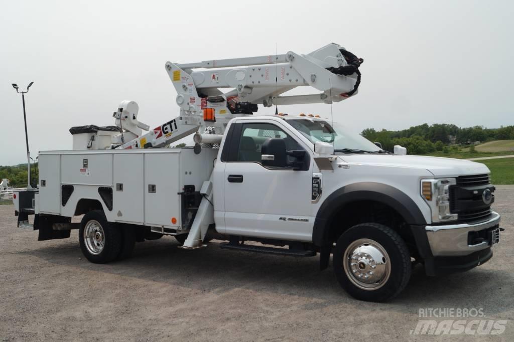Ford F 550 XL SD المنصات الهوائية المثبتة على شاحنة