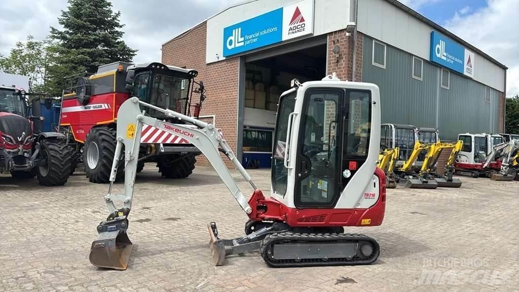 Takeuchi TB216 A حفارات صغيرة أقل من 7 طن (حفارات صغيرة)